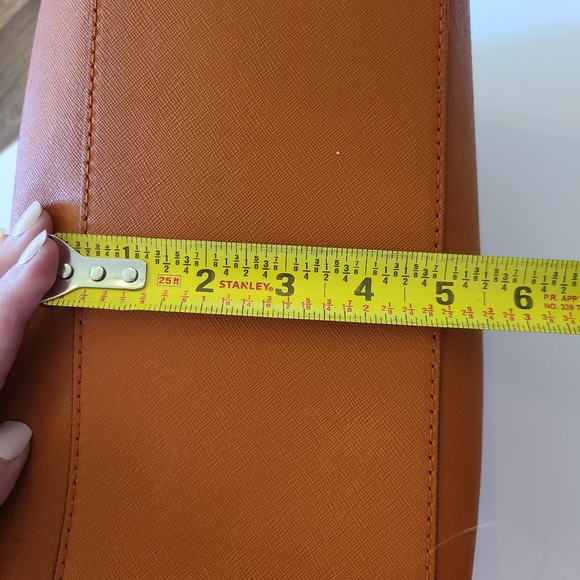 Michael Kors Savannah 2 Way Bag - Picture 5 of 9